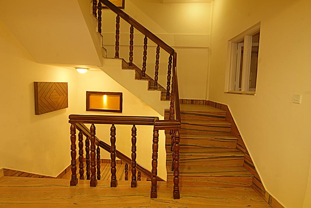 Kathmandu Grand Hotel Экстерьер фото