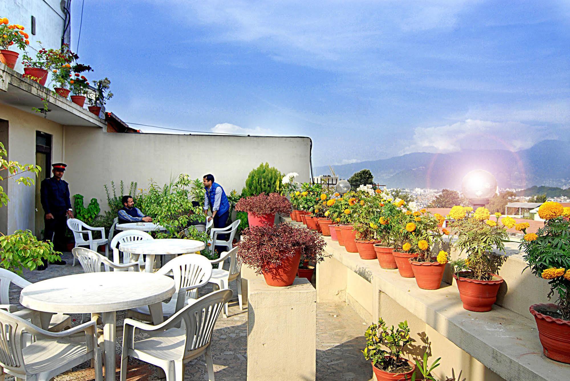 Kathmandu Grand Hotel Экстерьер фото