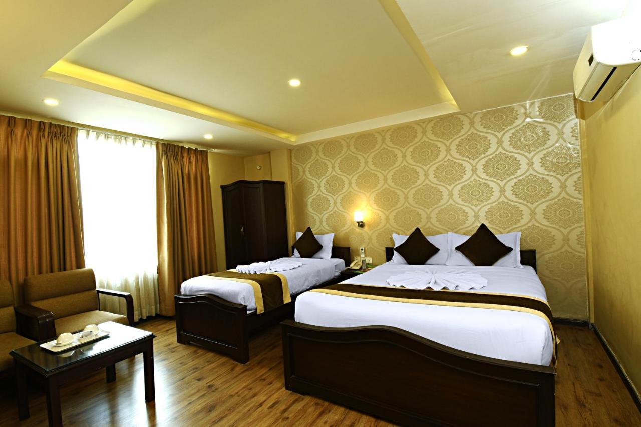 Kathmandu Grand Hotel Экстерьер фото